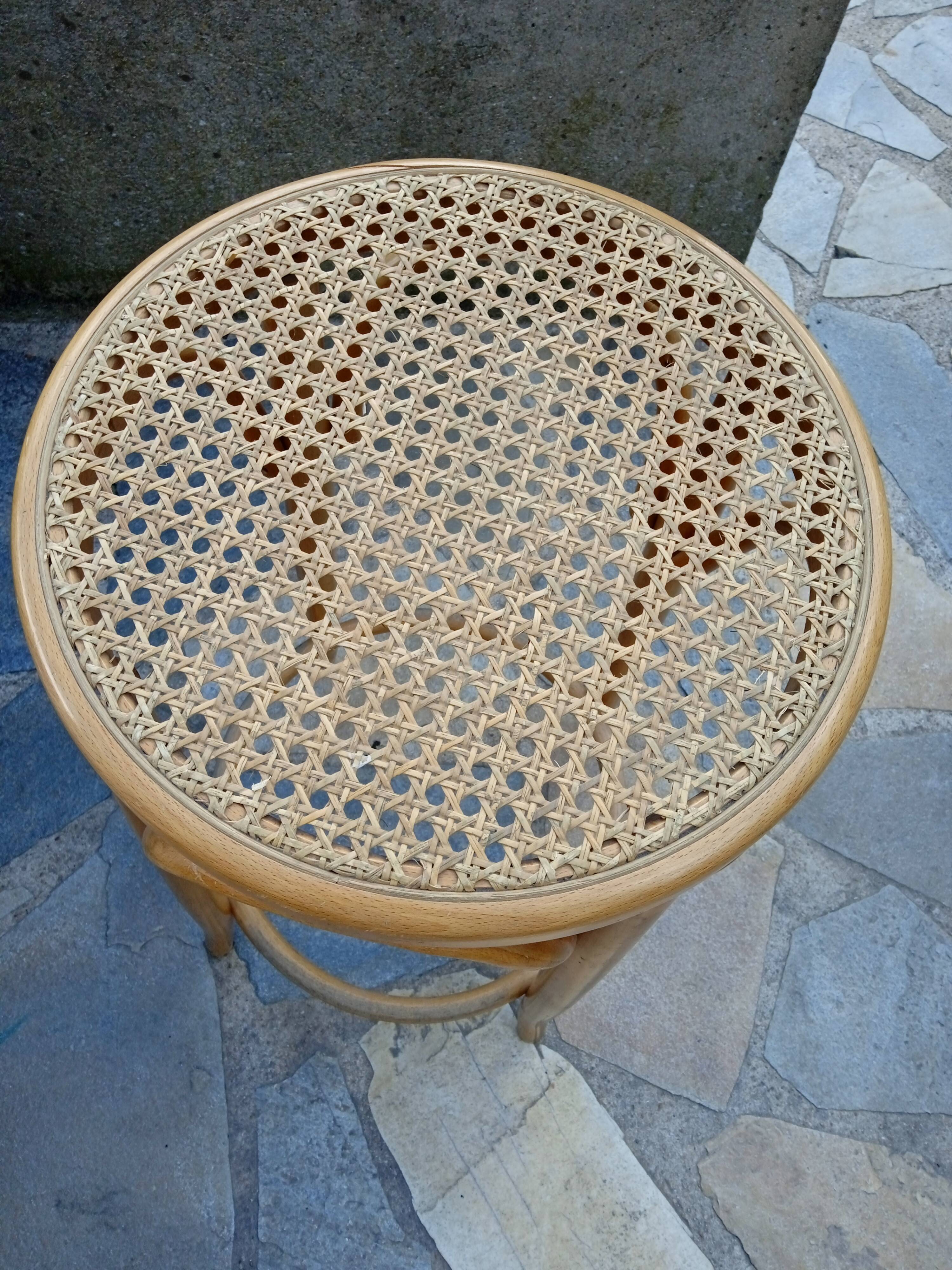 Canned bar stool