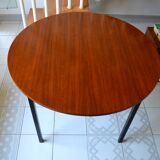 Dining table Pierre Guariche, teak and black steel from the 1960s with extension.