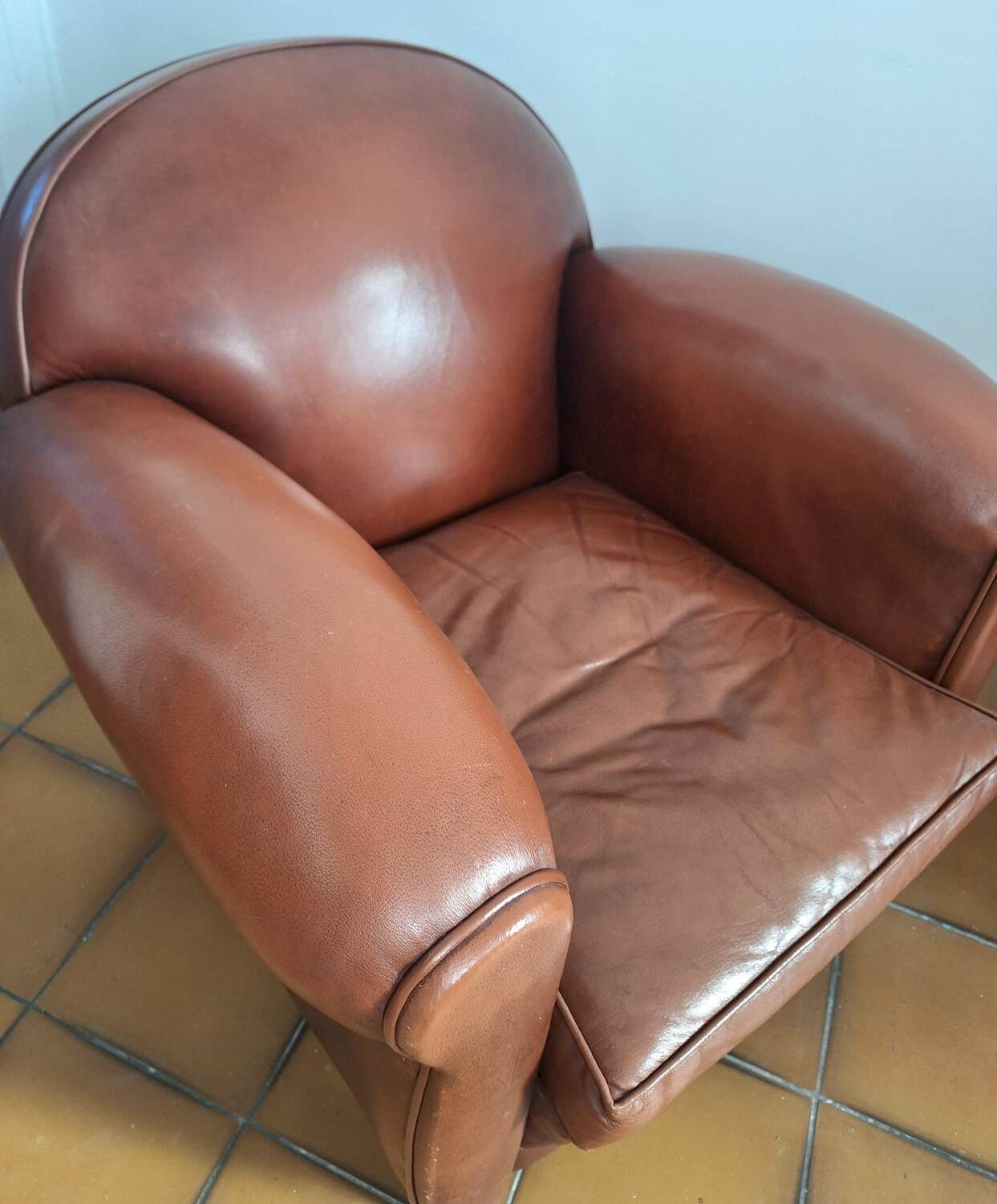 Fauteuil club vintage en cuir, meuble siège ancien