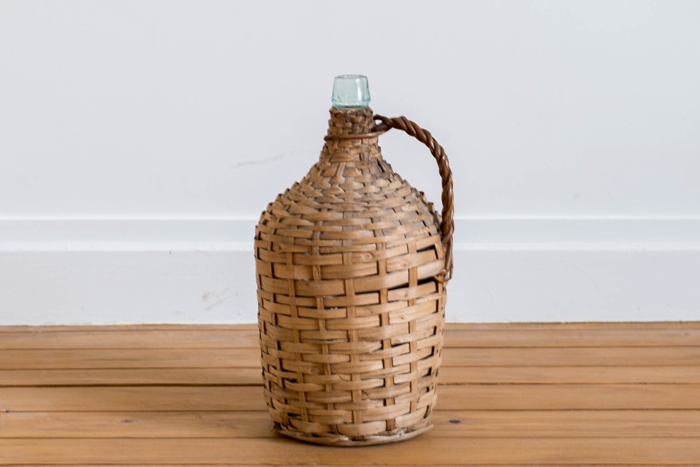 Demijohn