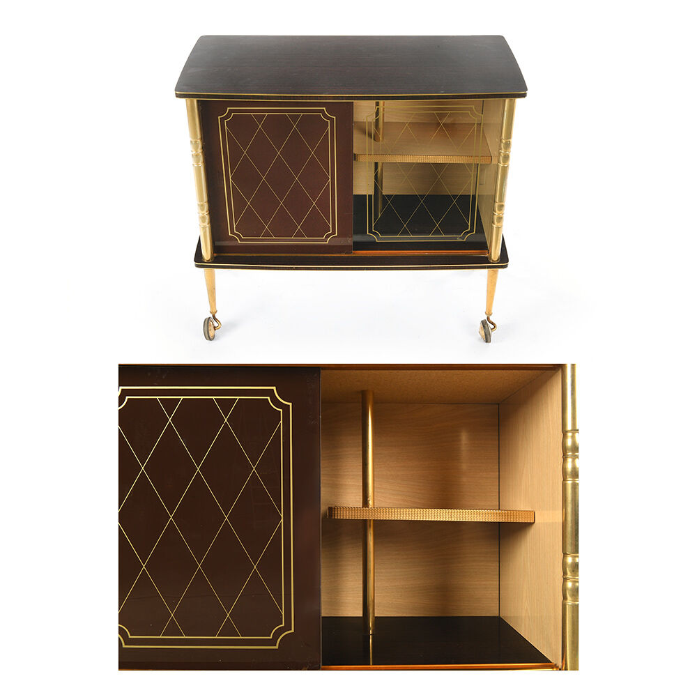 Furniture bar in formica