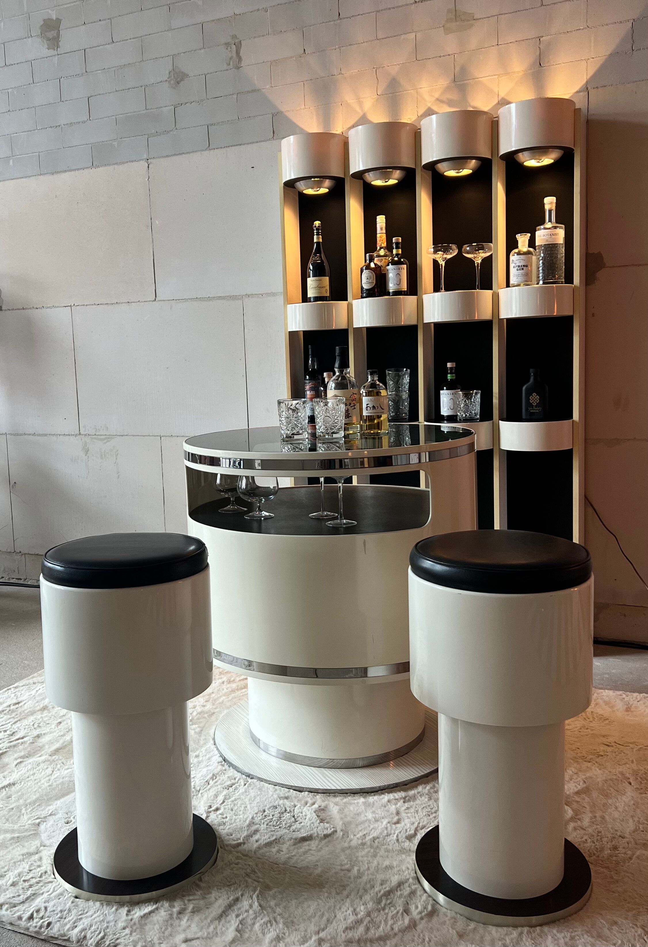Joe Colombo dry bar, iconic Italian design