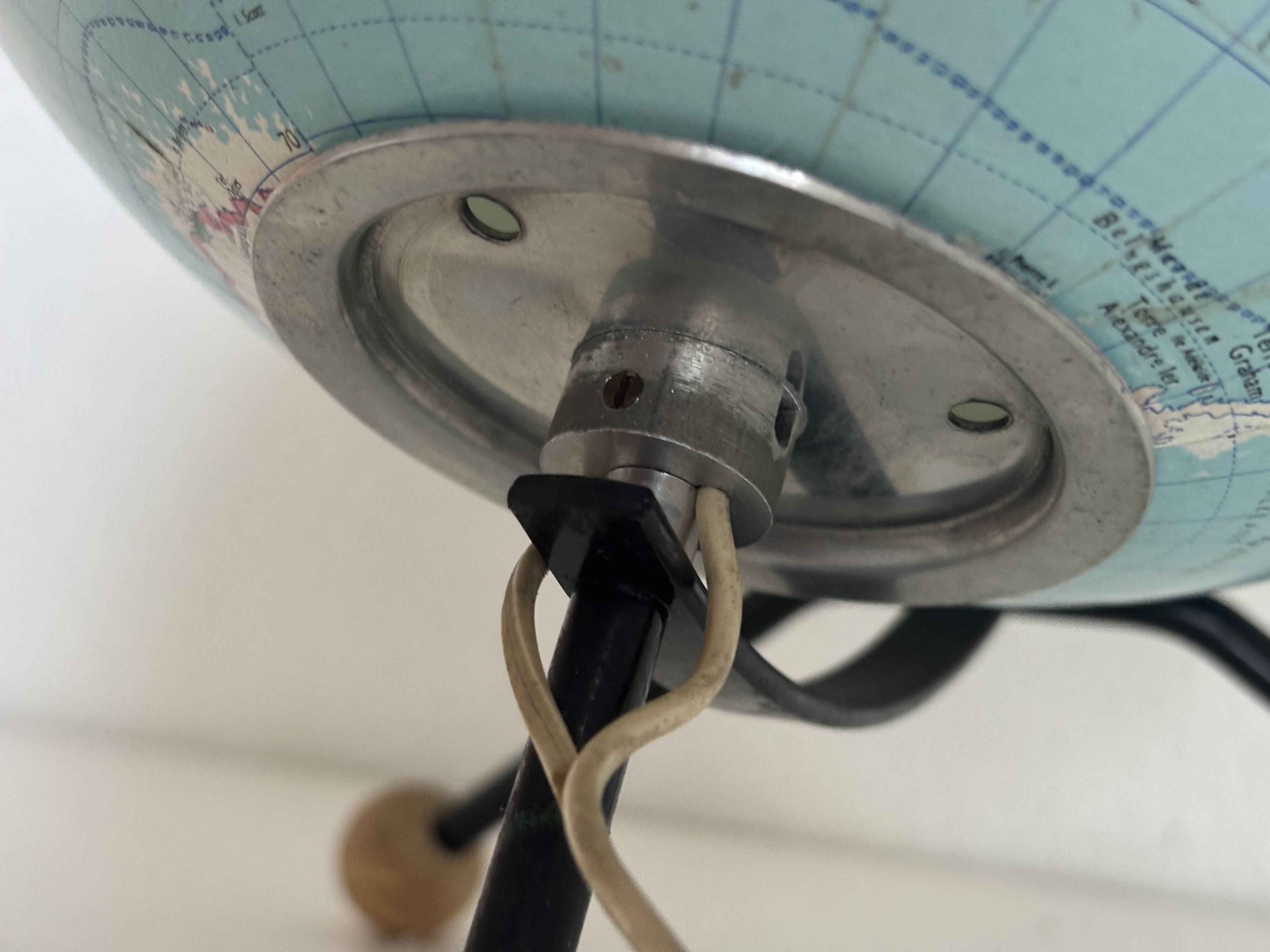 Vintage globe 1962 terrestrial world map glass tripod Taride - 32 cm