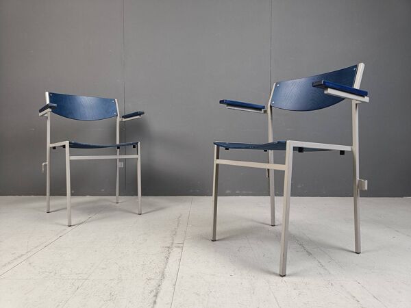 Fauteuils empilables minimalistes en métal et contreplaqué par Gijs Van Der Sluis