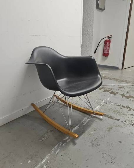 Vitra armchair with armrests