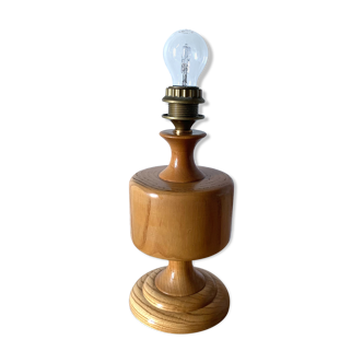 Lampe vintage en bois clair