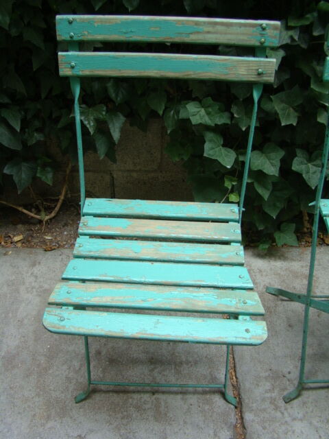 Lot of old garden iron folding chairs