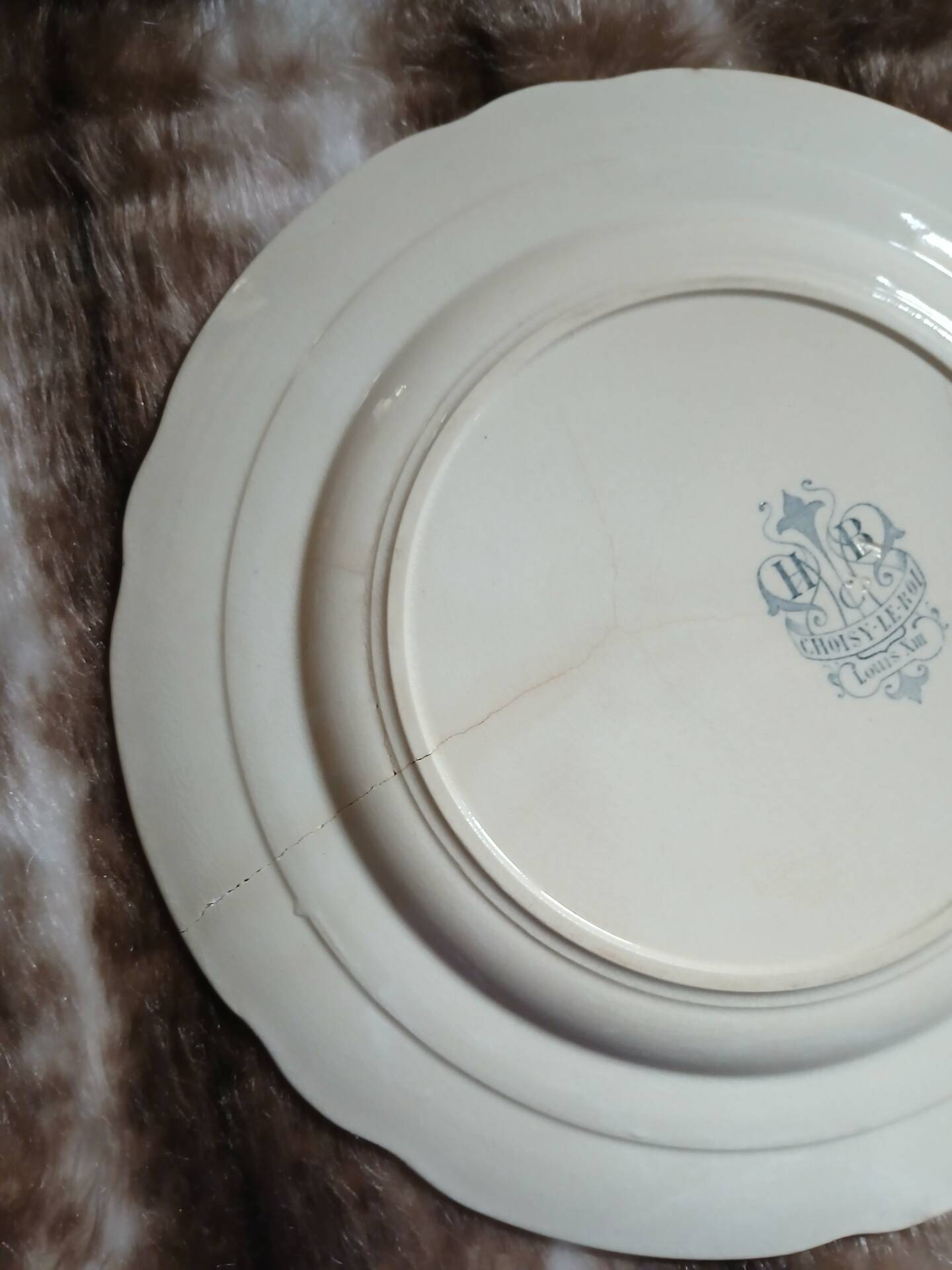 10 antique flat plates "Louis XIII" Choisy le Roi