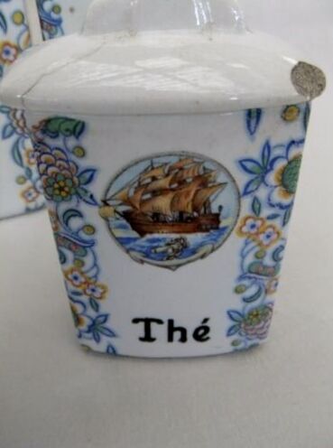 Antique spice jar Czechoclovakia porcelain decoration boat collection
