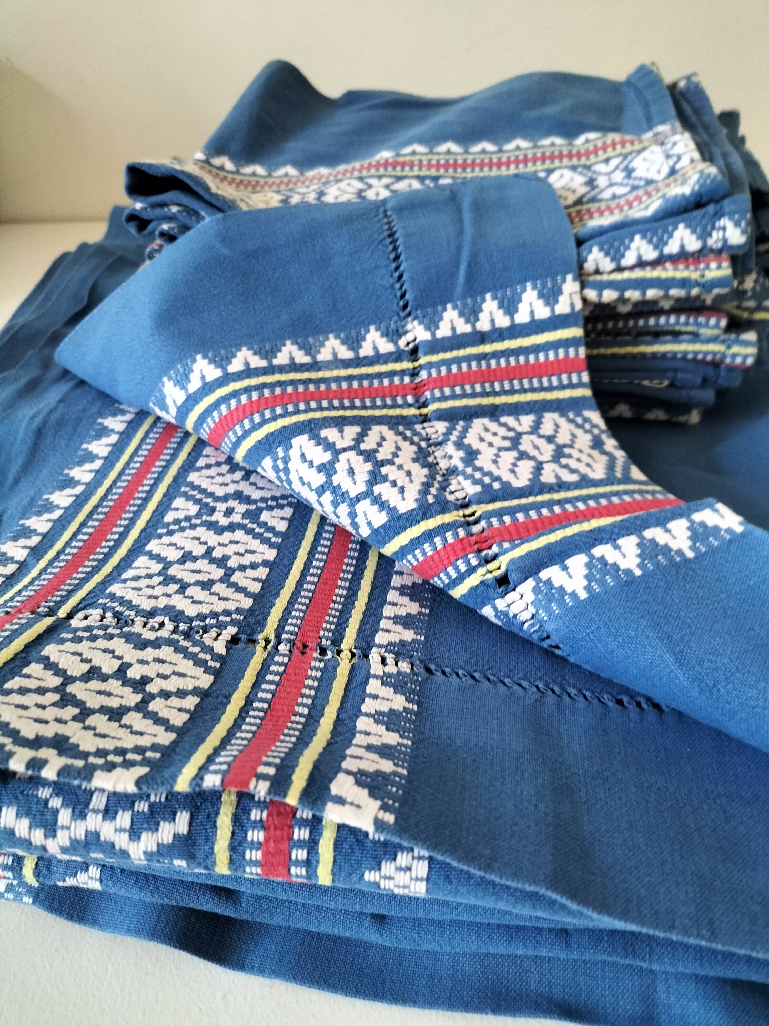 grande nappe et 11 serviettes vintage basque bleu indigo,