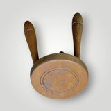 Ancien tabouret tripode en bois massif – pieds façon quilles