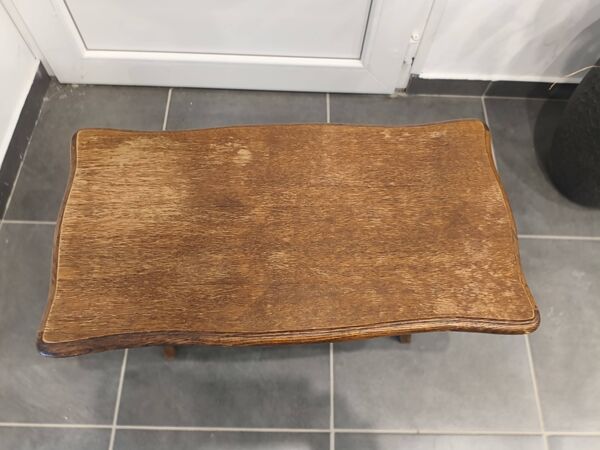 Ancienne travailleuse musicale en bois massif – Style Louis XV