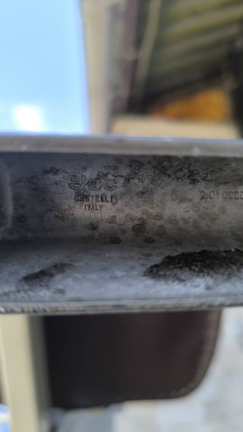 Giancarlo Pirelli bench Castelli model for anonima