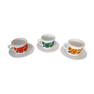 3 large Lotus Arcopal coffee cups
