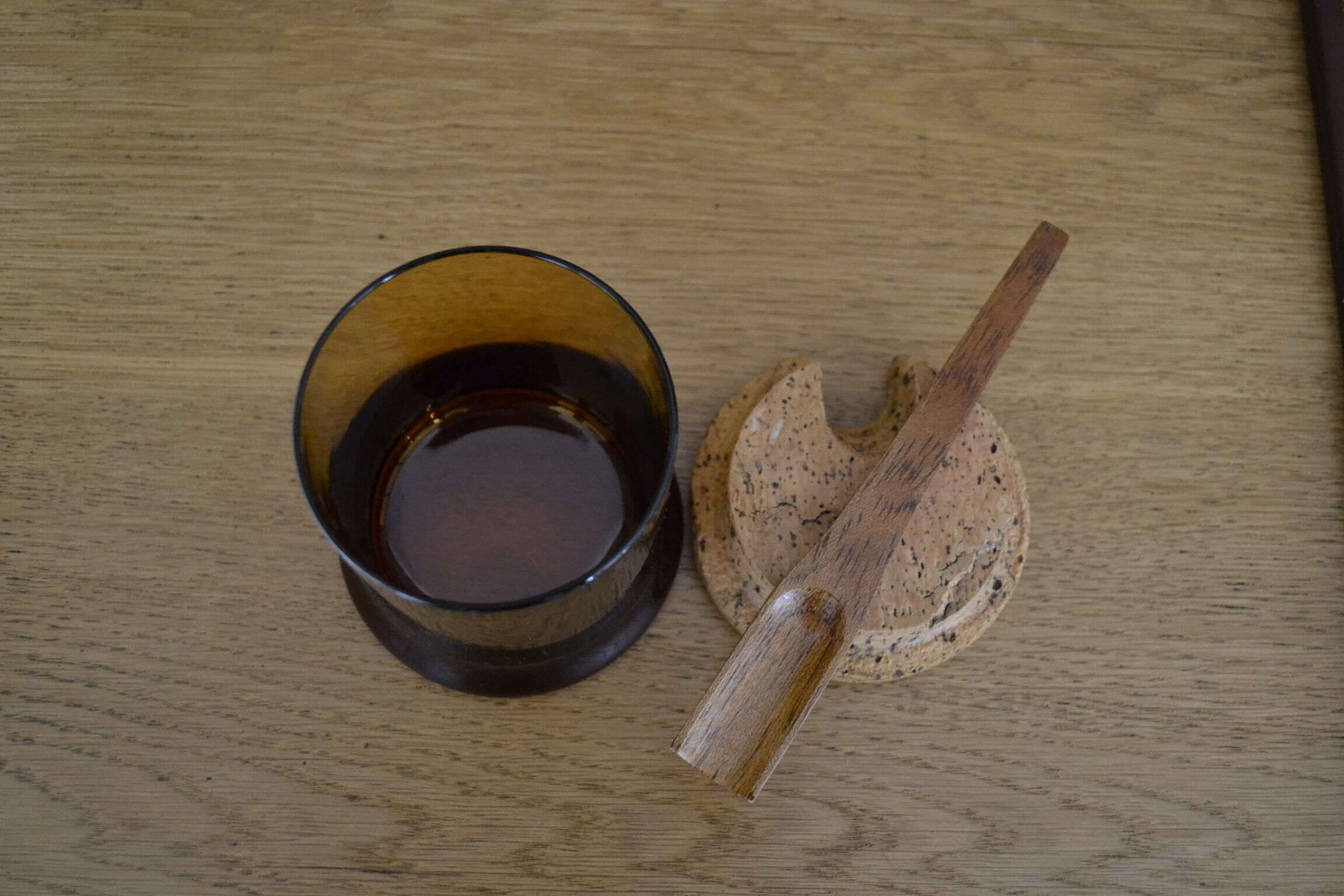 Moutardier en verre fumé