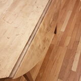 Round table with flaps