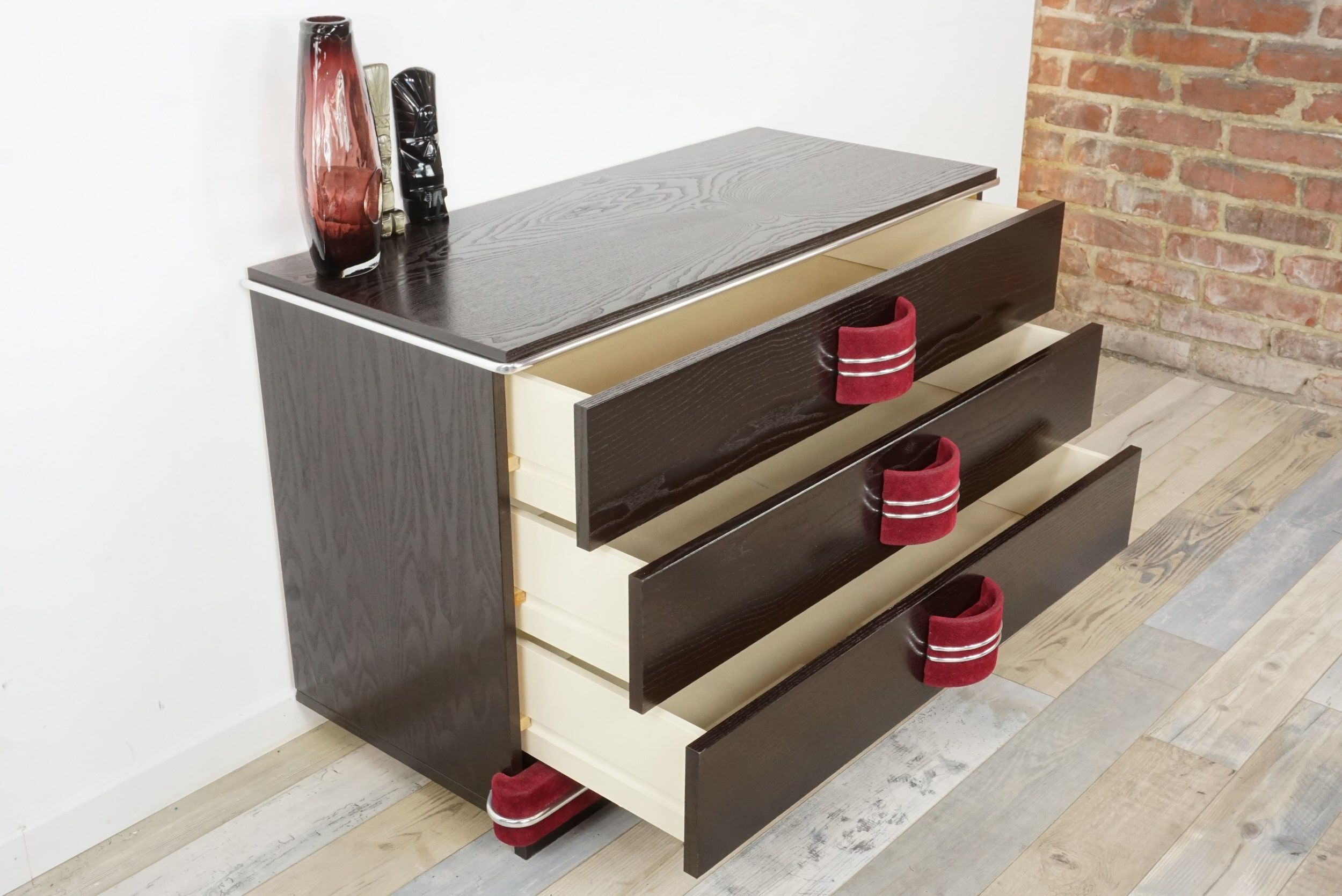 Vintage Italian design dresser