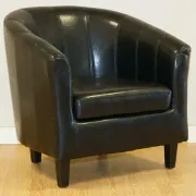 Fauteuil moderne en similicuir noir