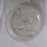 Plat en verre ciselé