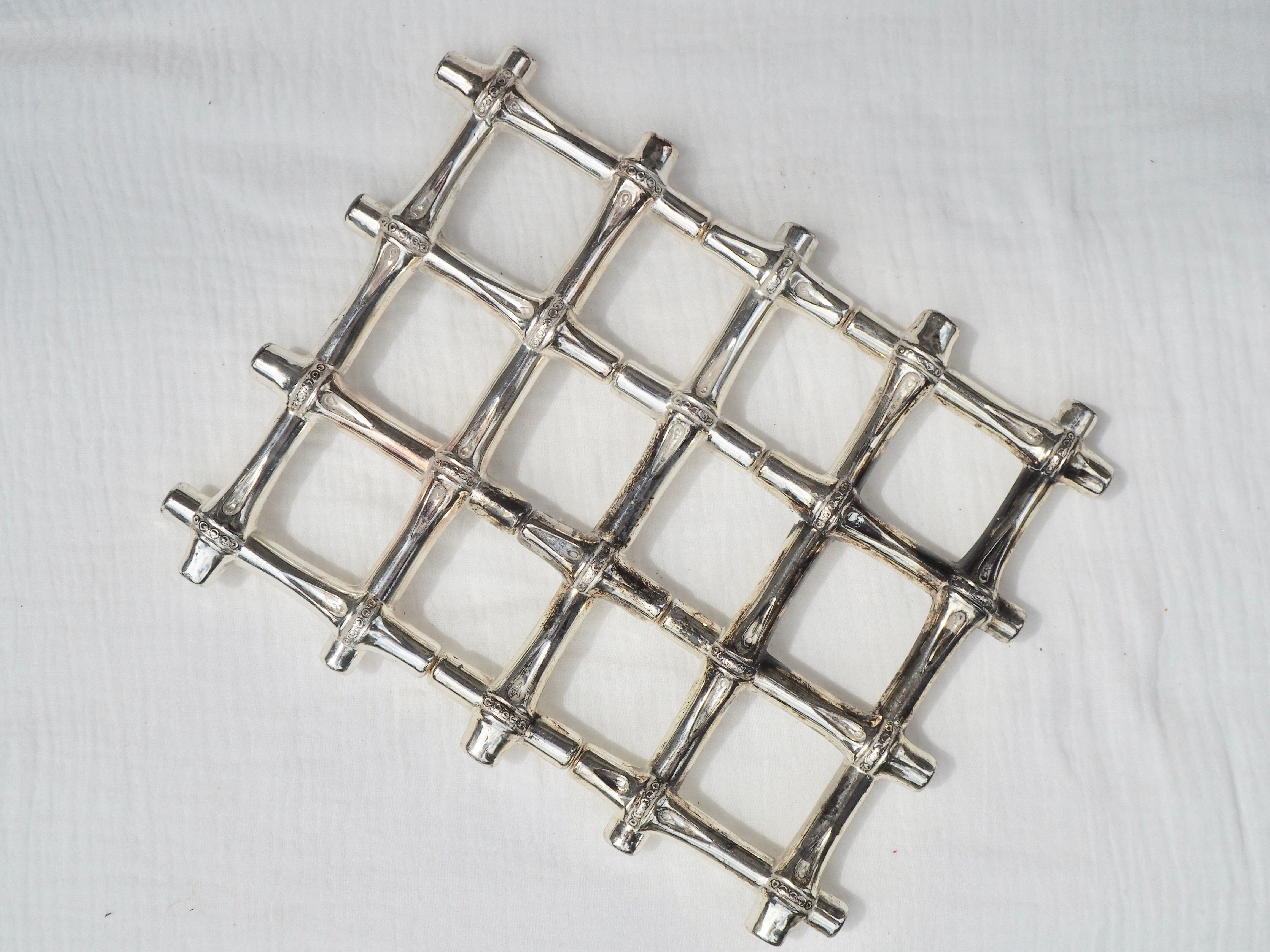 Bamboo-style silver underside