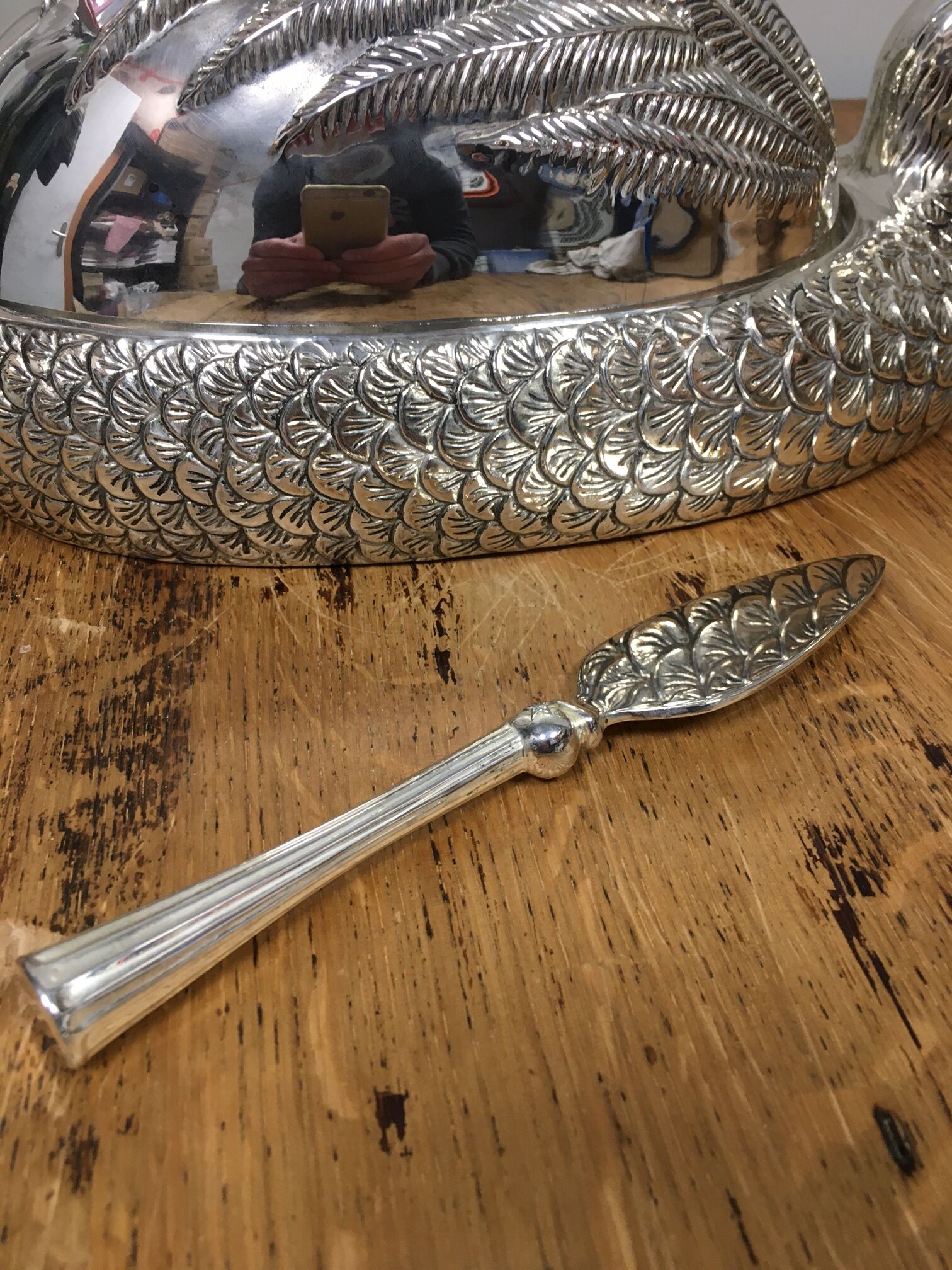 Duck-shaped terrine in silver metal