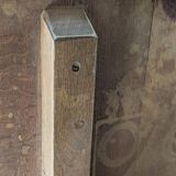 Round table in raw oak