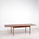 Grande table à manger extensible en palissandre brésilien par H. Sigh & Son