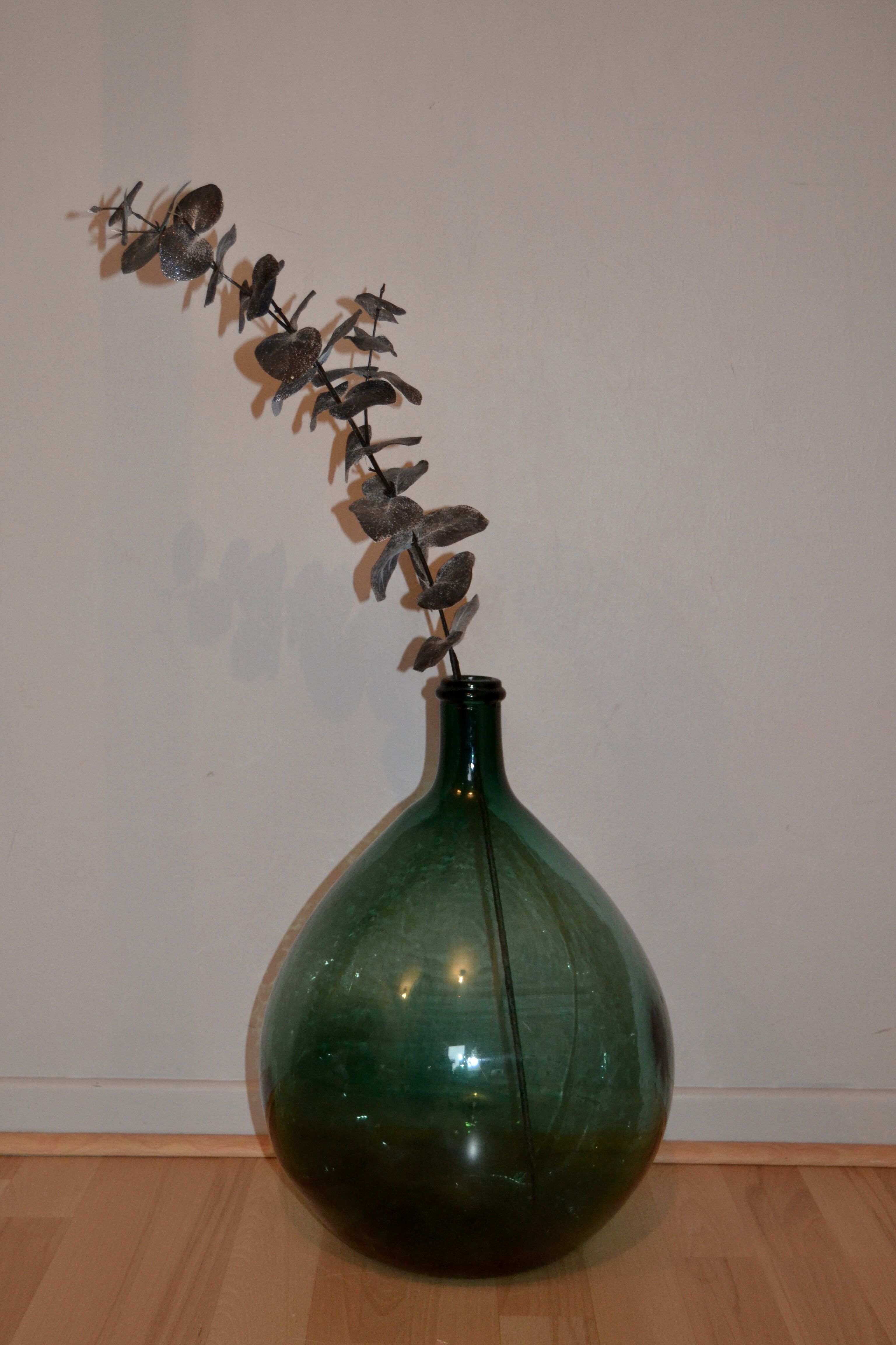 Lady jeanne green bottle