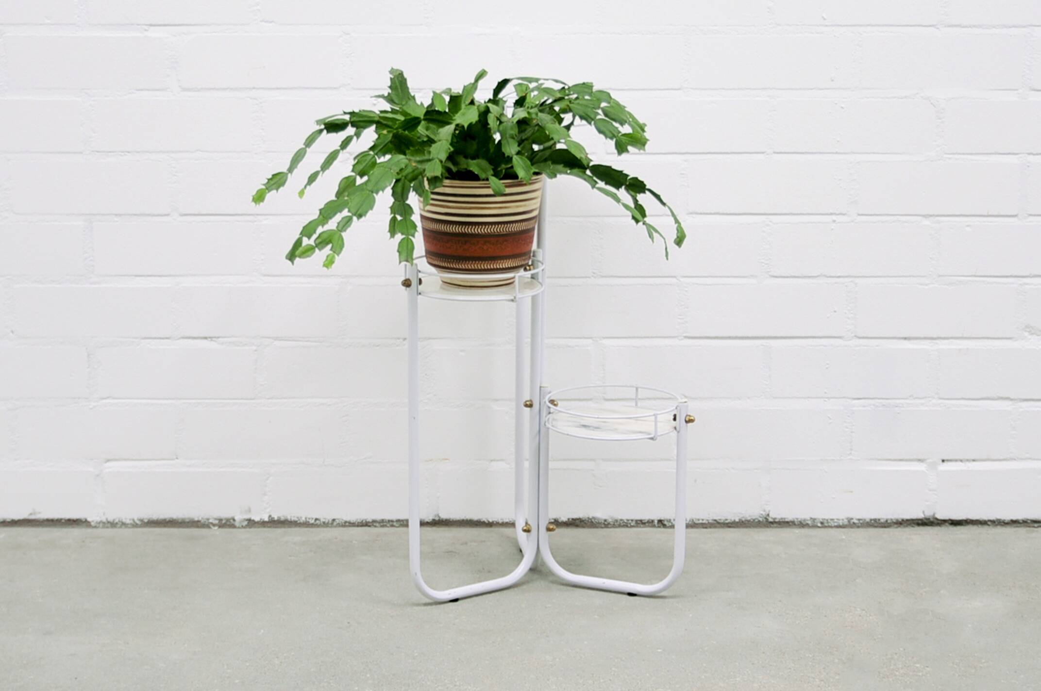 Table à plantes vintage en marbre à 3 pieds