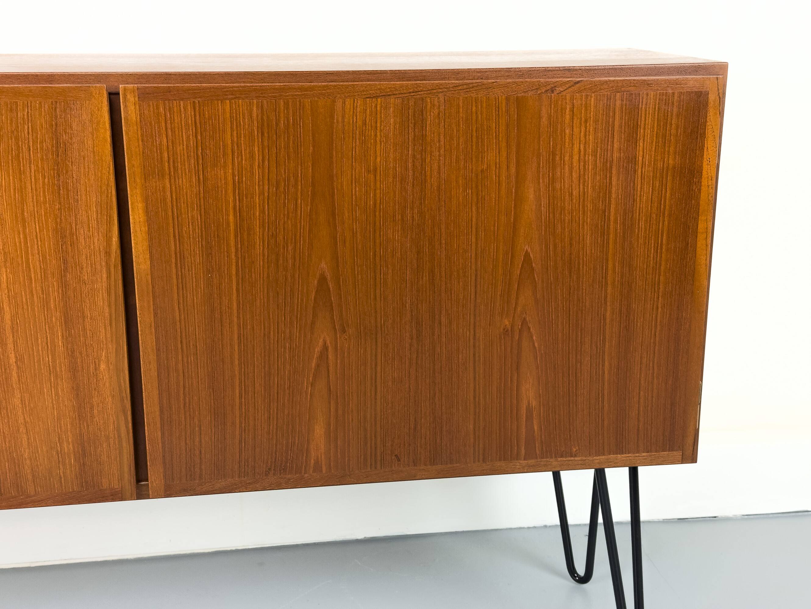 Danish teak sideboard by Omann Jun, 1970s
