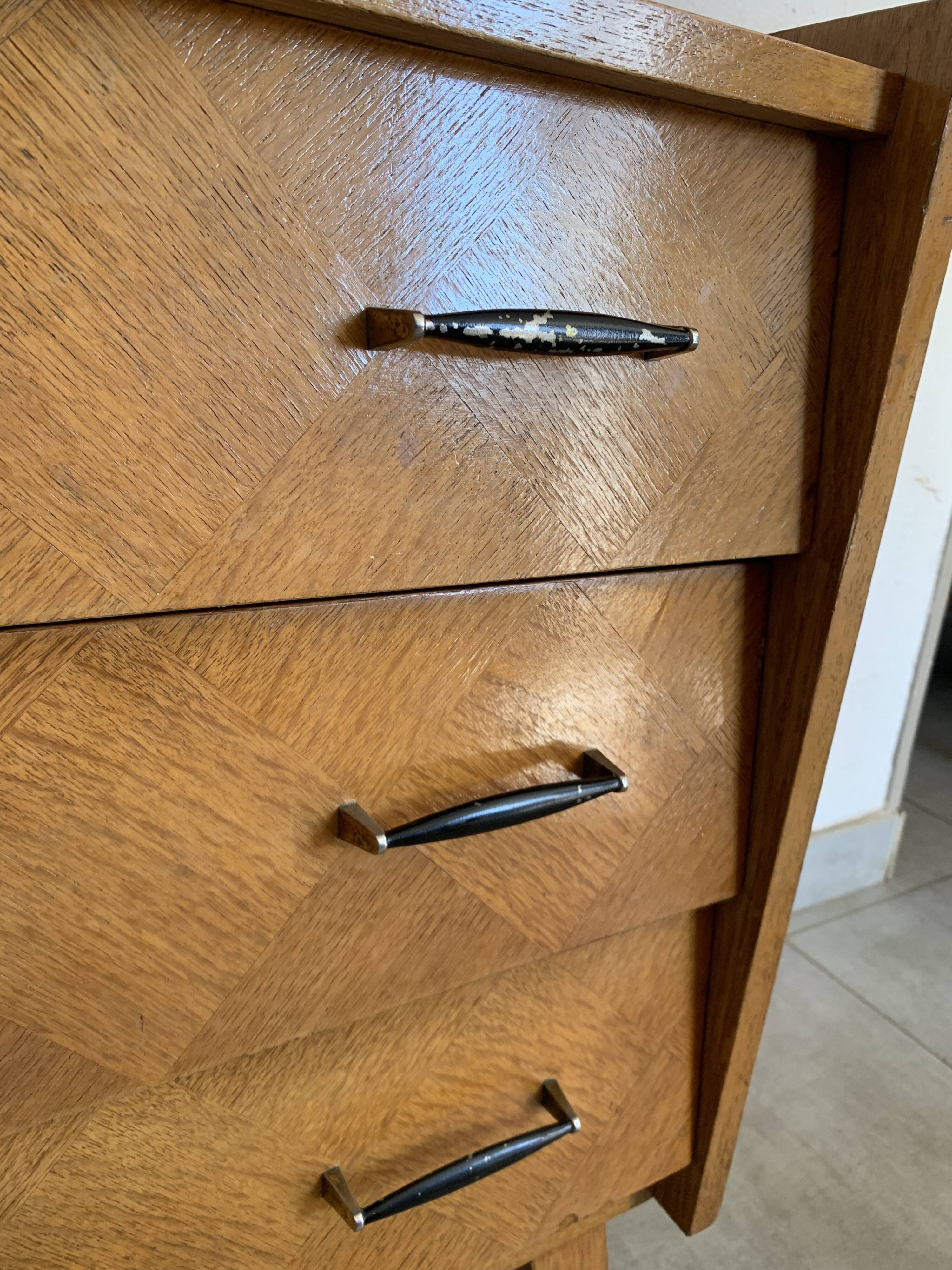 Oak chest of drawers from the scandinavian 60s