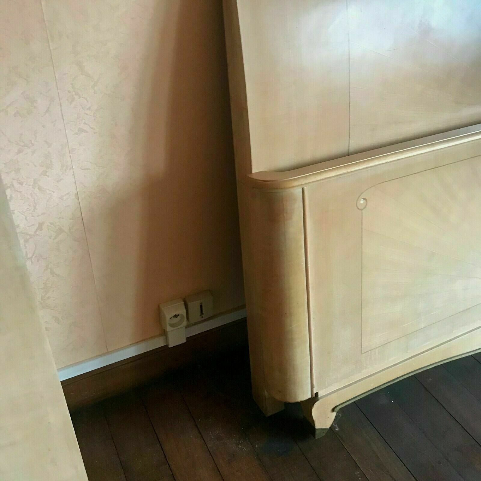 20th century yellow veneer wood Art Deco bed