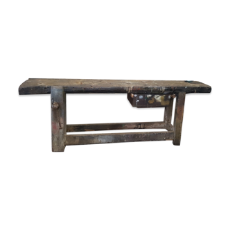 old wooden Workbench