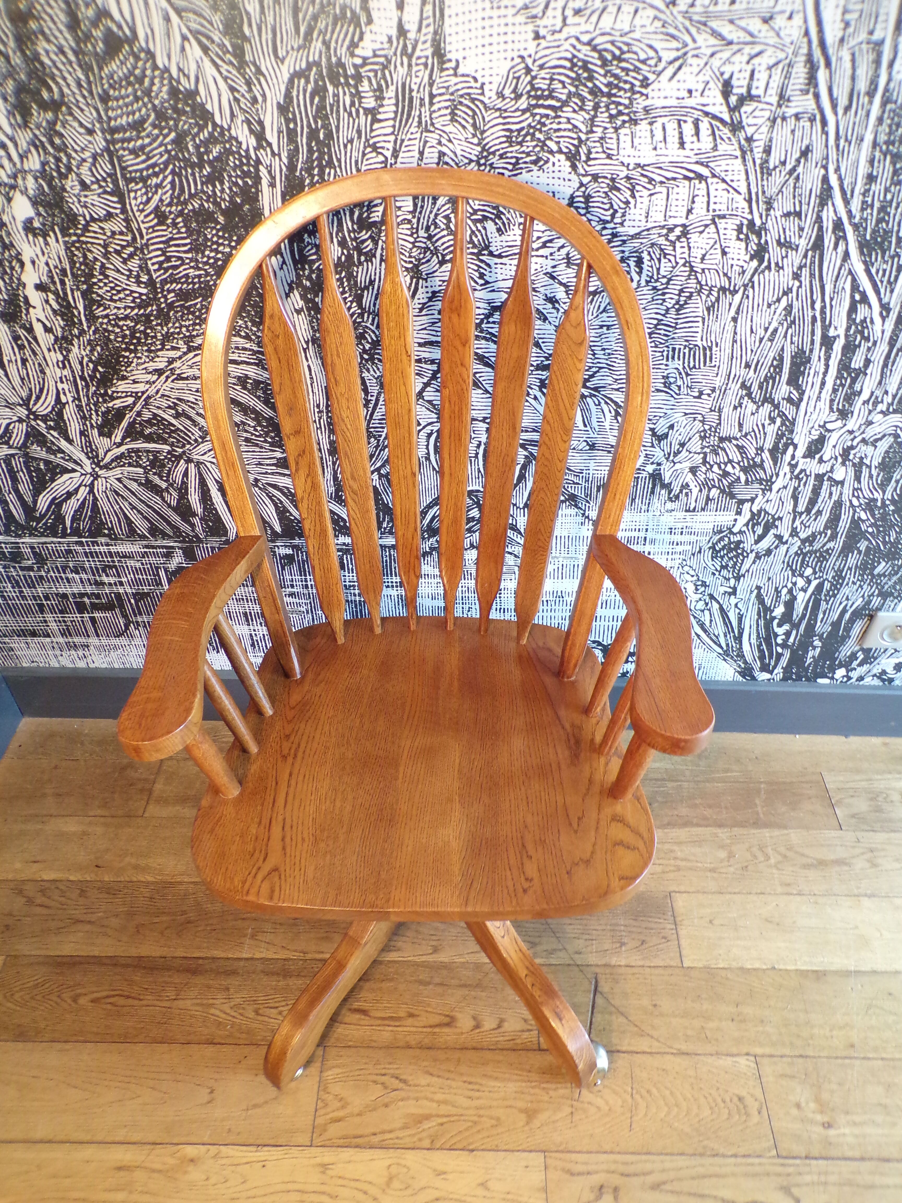 Windsor screw office chair