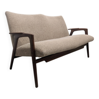 Mid-century Scandinavian canapé