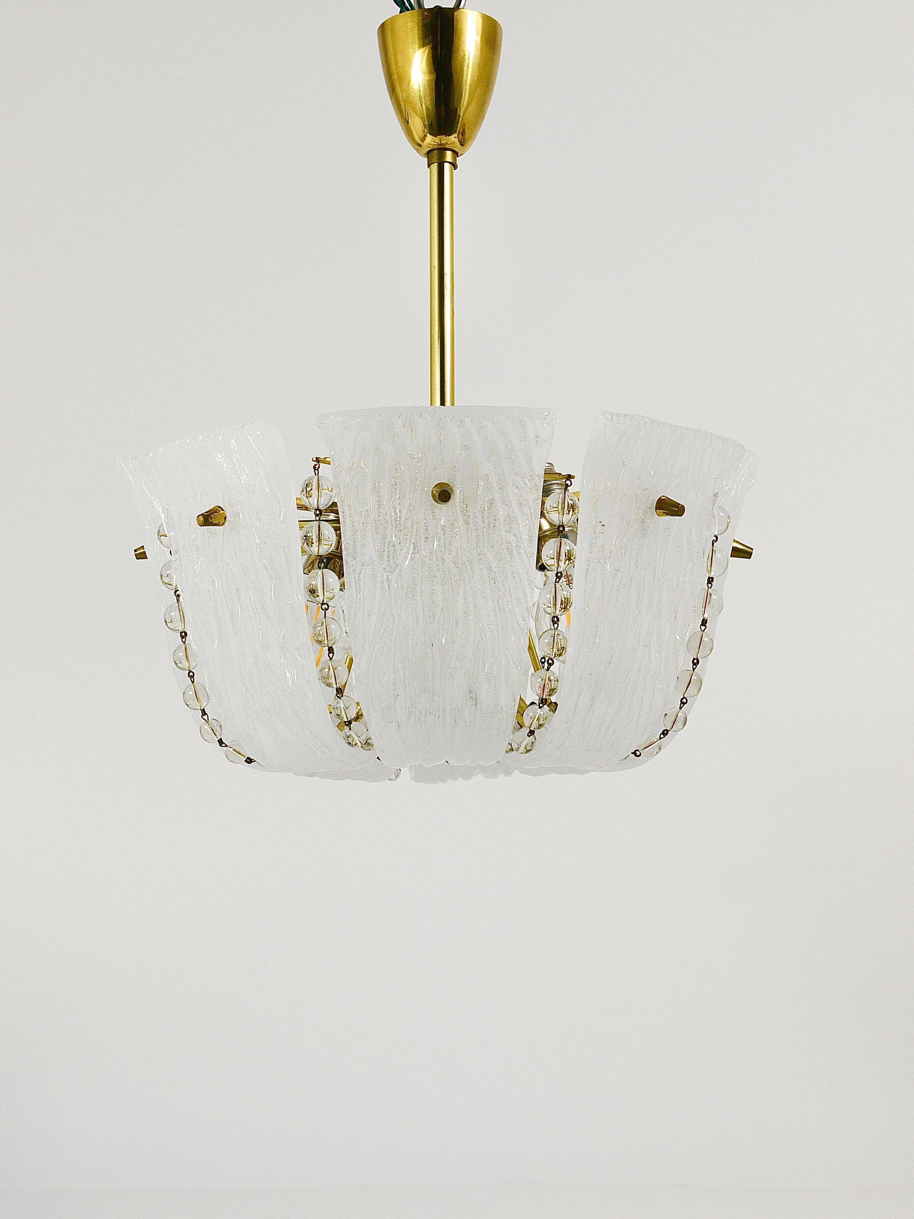 J.T. Kalmar Petite curved suspension basket, brass and glass, Austria, 1950s