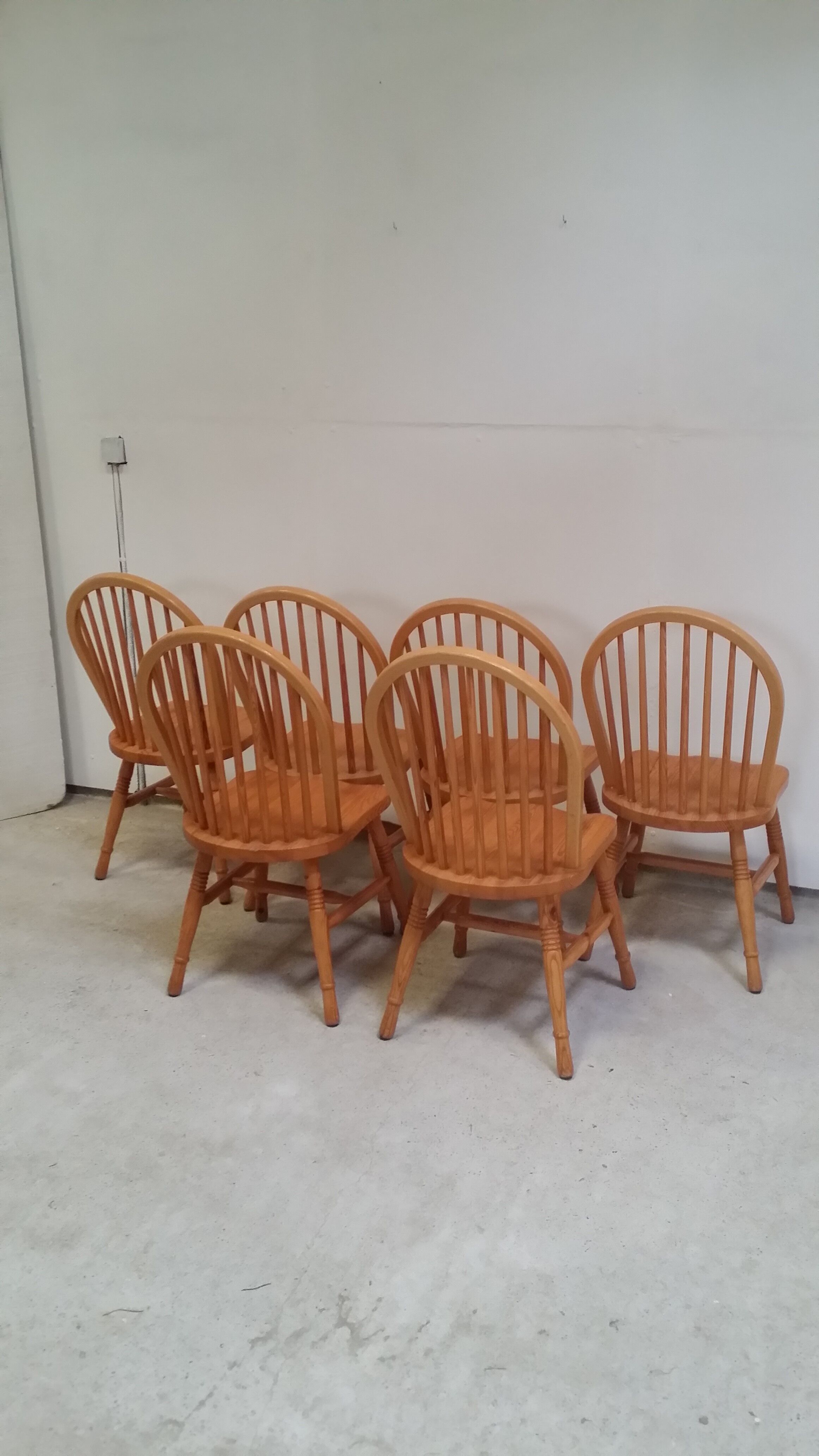 Batch of 6 chairs