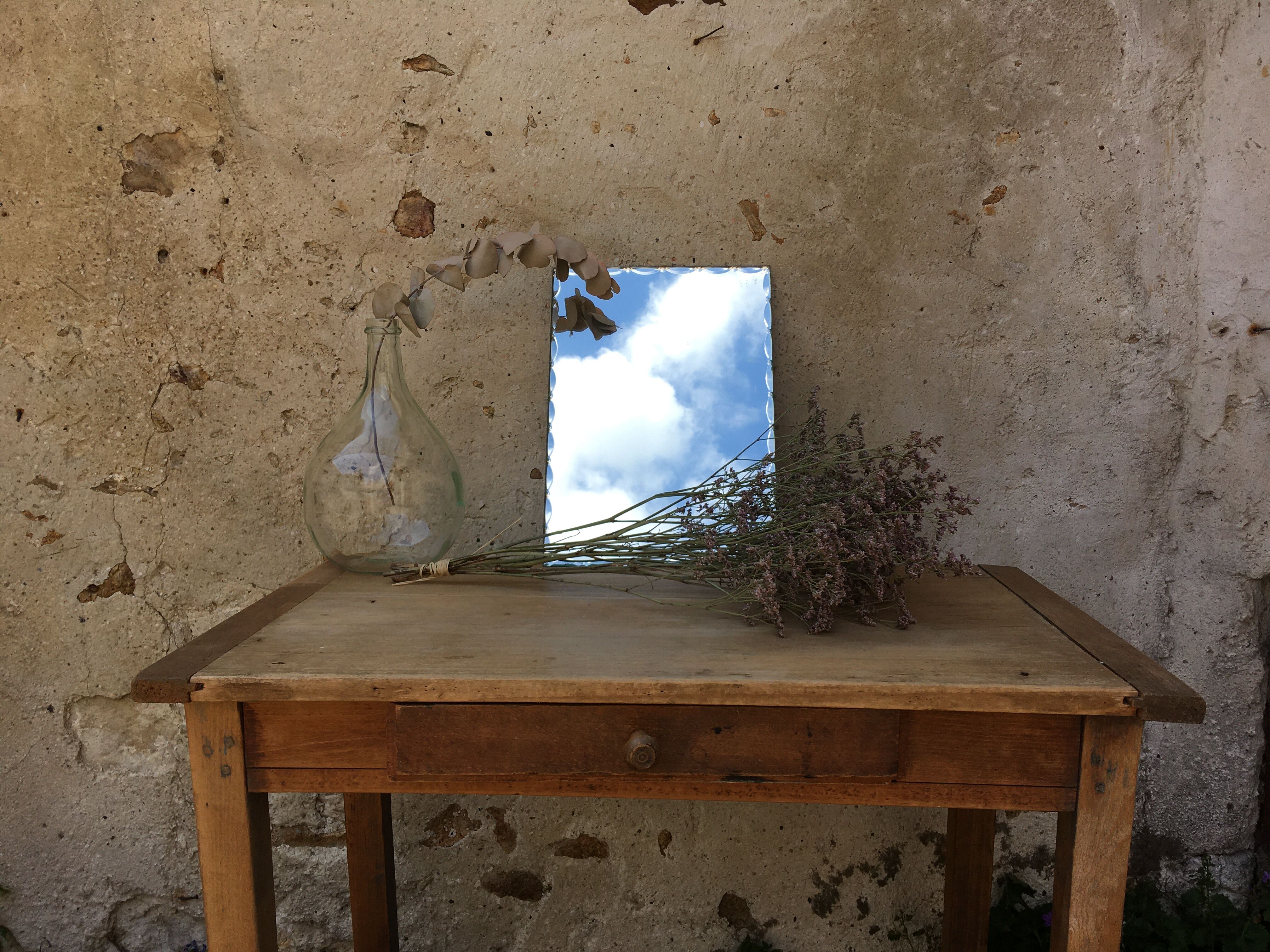 Beveled mirror