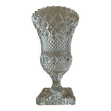 Vase vintage sur pied en cristal ciselé