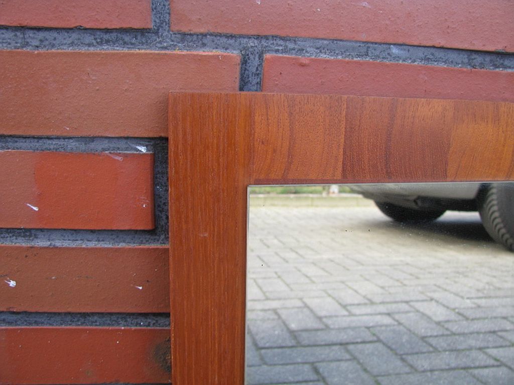 Miroir vintage en teck Danemark 1970 - 49x49cm