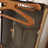 Wardrobe travel 48 h, 1900