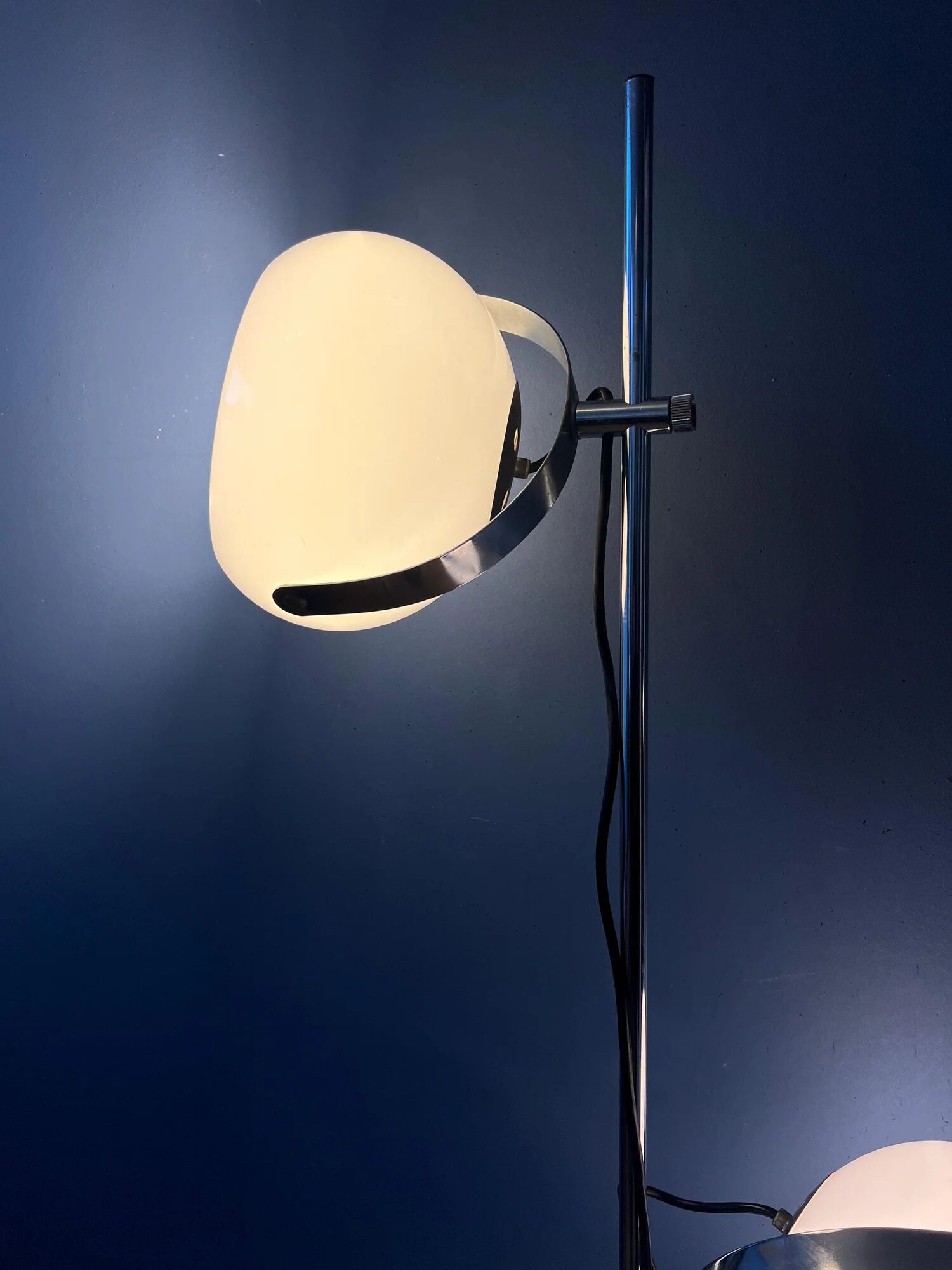 White vintage Dijkstra mushroom floor lamp