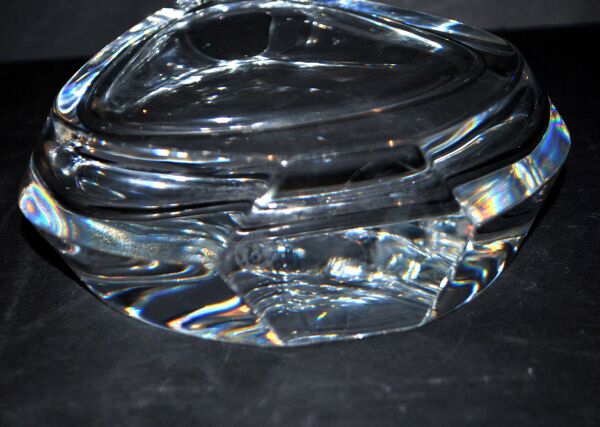 Vase design neptune en cristal de baccarat signé designer thomas bastide 1988