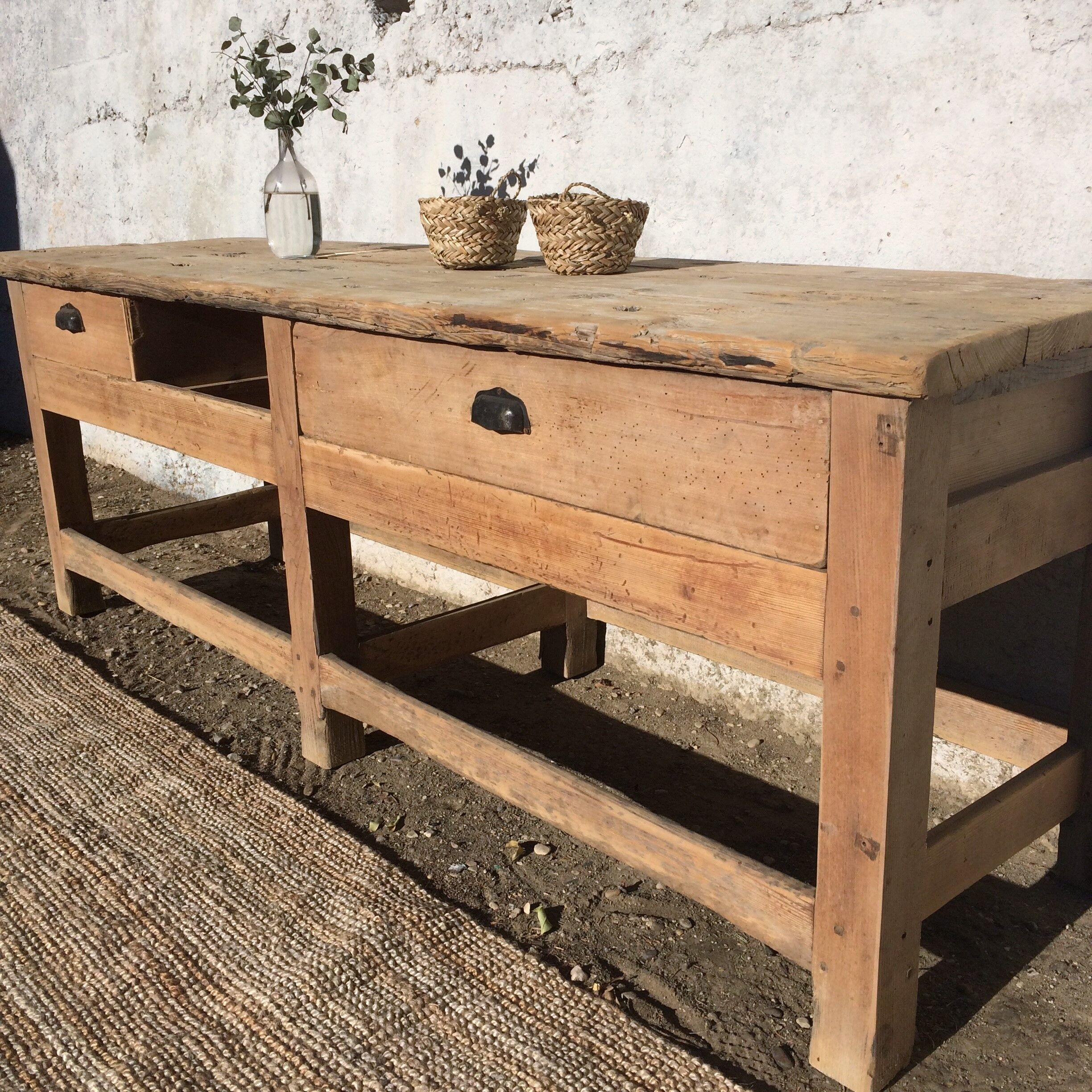 Établi en bois brut