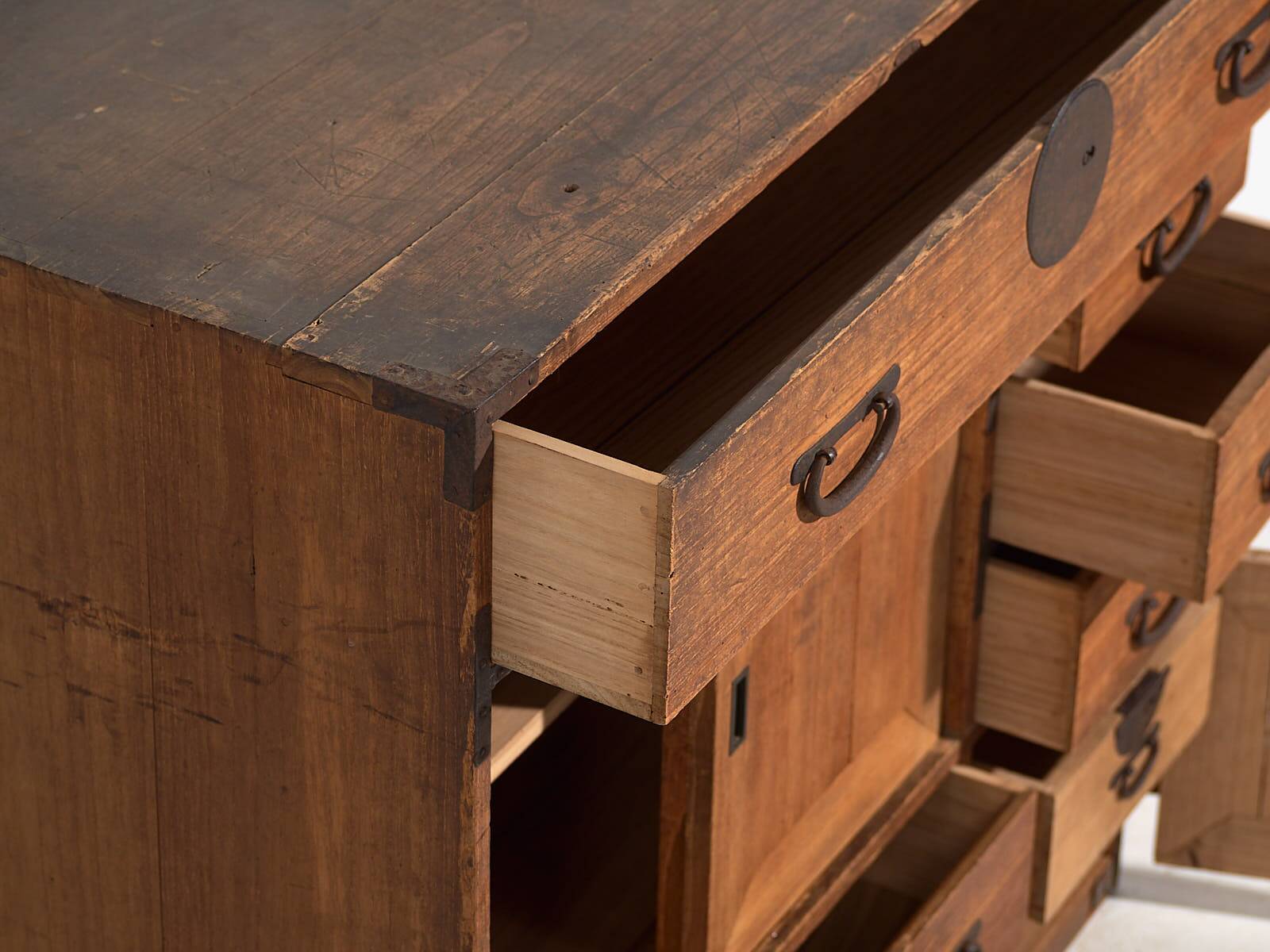 Antique storage furniture – Meiji / Taishō period (c.1868-1926) #98