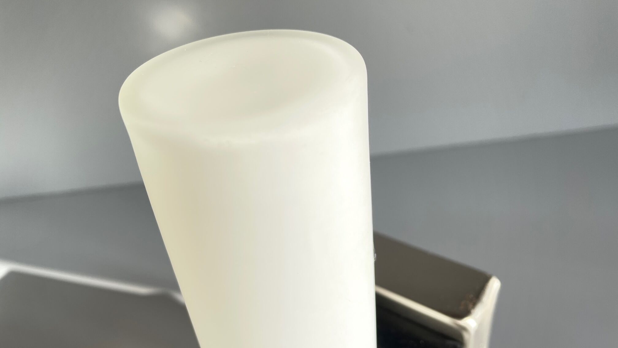 Contemporary wall lamp vintage design