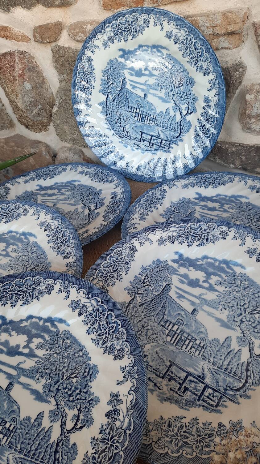 Churchill dinner plate