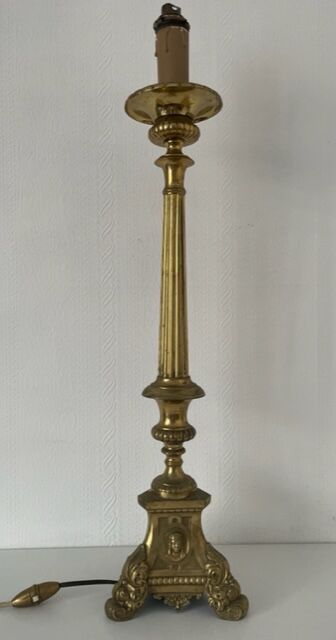 Lamp pique candle gilded bronze 60 cm, nineteenth century.