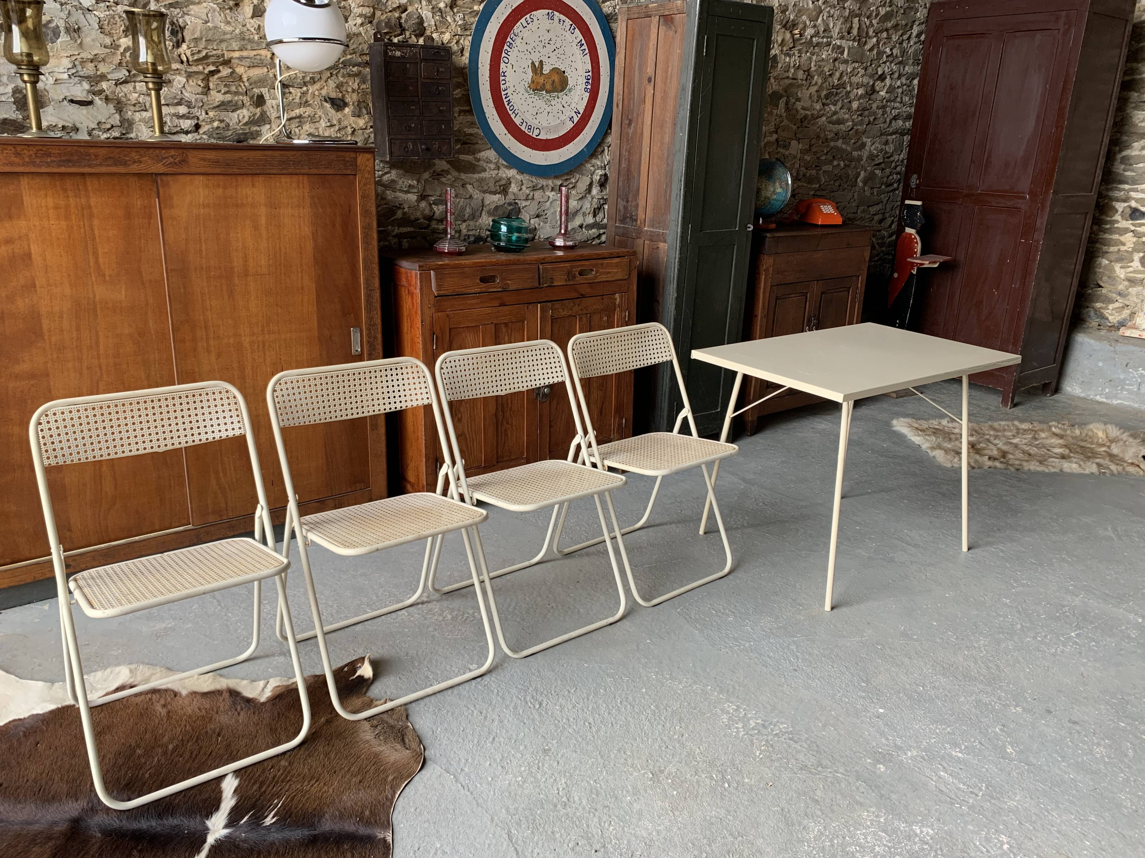 Set folding table and its 4 folding chairs perforated metal cream color - 70s