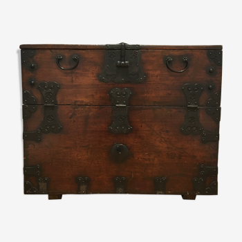 Small wooden chest from Japan in the late 19th-early 20th century